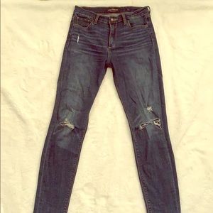 High waisted jeans